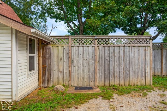 300 E Ohio Street, Trafalgar, IN 46181
