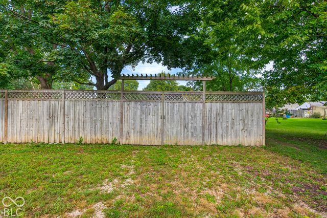 300 E Ohio Street, Trafalgar, IN 46181