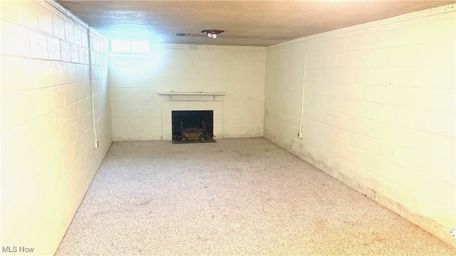 935 Ravine Drive, Cleveland Heights, OH 44112