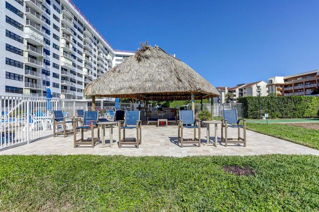 336 Golfview Road 207, North Palm Beach, FL 33408