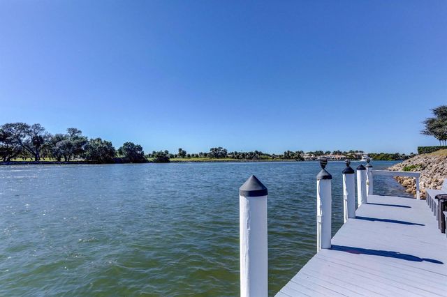 336 Golfview Road 207, North Palm Beach, FL 33408