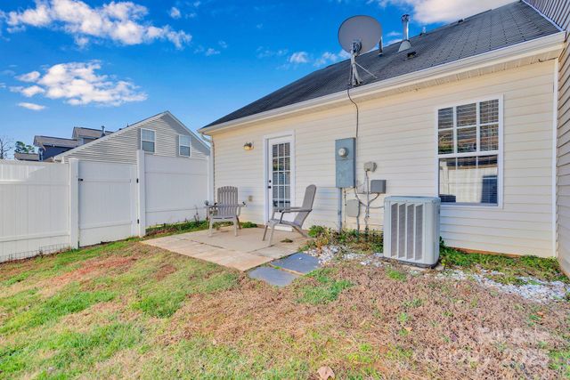 719 Waterfall Way, Clover, SC 29710