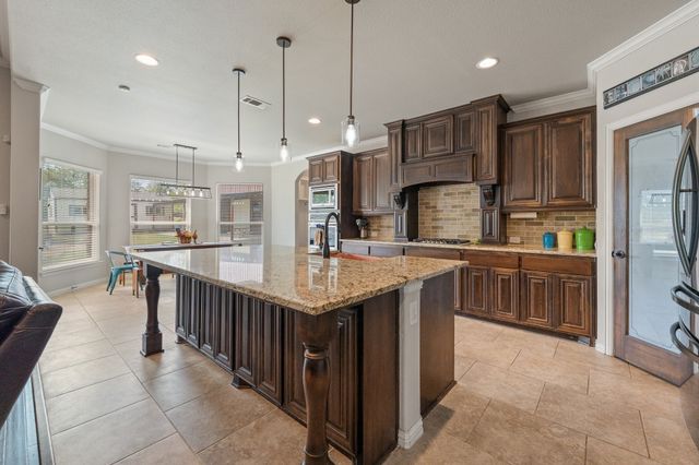 2533 Lime Court, Burleson, TX 76028