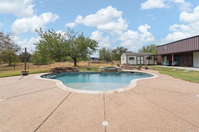2533 Lime Court, Burleson, TX 76028