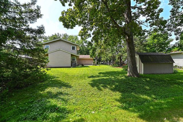 W170S7044 Southern DRIVE, Muskego, WI 53150