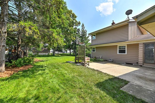 W170S7044 Southern DRIVE, Muskego, WI 53150