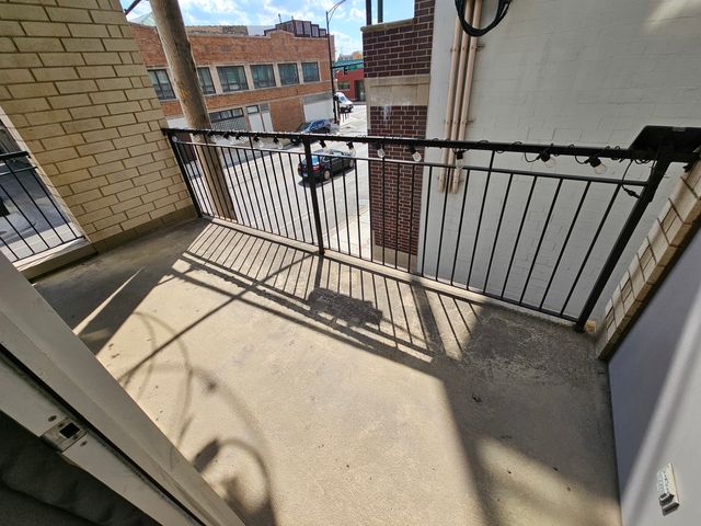 514 N Damen Avenue 2S, Chicago, IL 60622