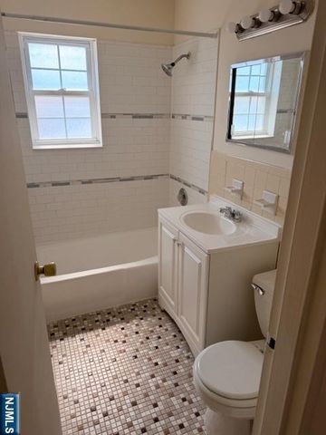 278 Main Street f6, Little Ferry, NJ 07643