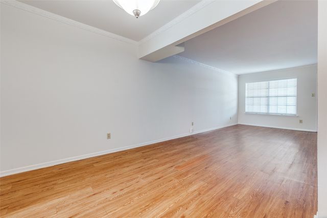 5818 University Boulevard 232, Dallas, TX 75206