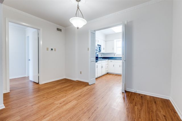 5818 University Boulevard 232, Dallas, TX 75206