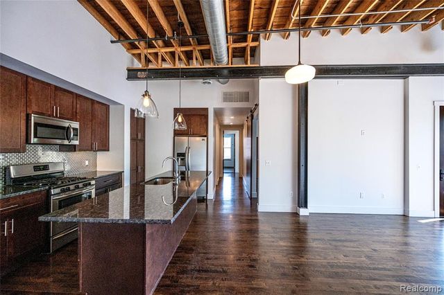 922 N Main Street 212, Royal Oak, MI 48067