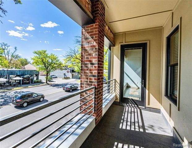 922 N Main Street 212, Royal Oak, MI 48067