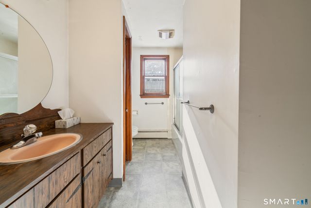 18 Manor Lane, Wolcott, CT 06716