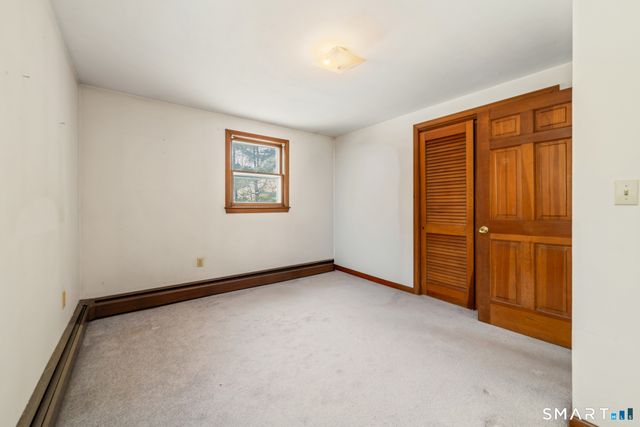 18 Manor Lane, Wolcott, CT 06716