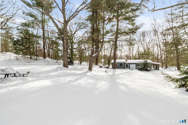 18 Manor Lane, Wolcott, CT 06716