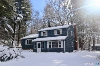 18 Manor Lane, Wolcott, CT 06716
