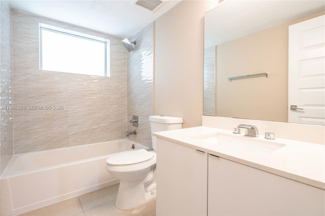 2400 NE 26th St 7, Fort Lauderdale, FL 33305