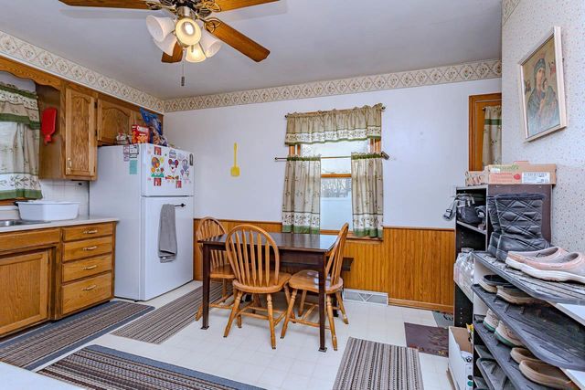 812 RIDGELAND AVENUE, Schofield, WI 54476