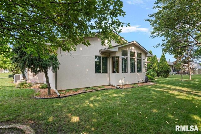 6708 Phlox Drive, Springfield, IL 62712