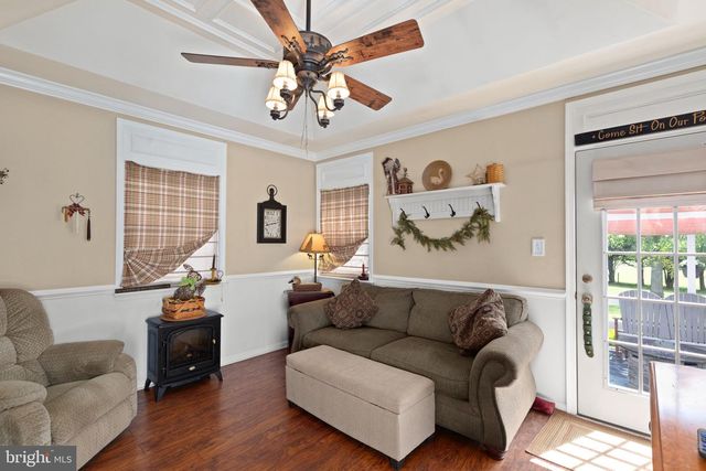 75 MACINTOSH DR, Colora, MD 21917