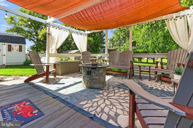 75 MACINTOSH DR, Colora, MD 21917