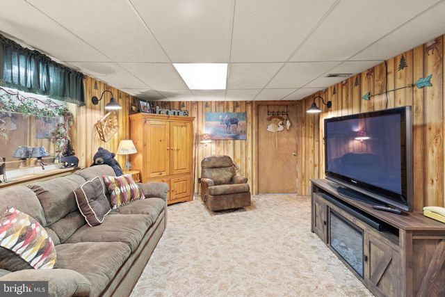 75 MACINTOSH DR, Colora, MD 21917