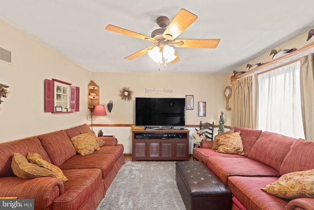 75 MACINTOSH DR, Colora, MD 21917
