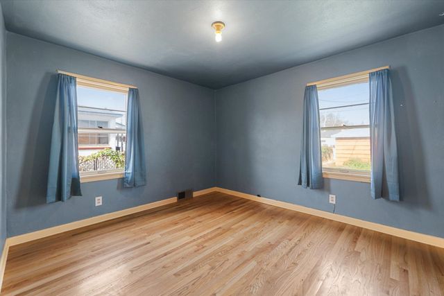 227 E Crown Ave, Spokane, WA 99207