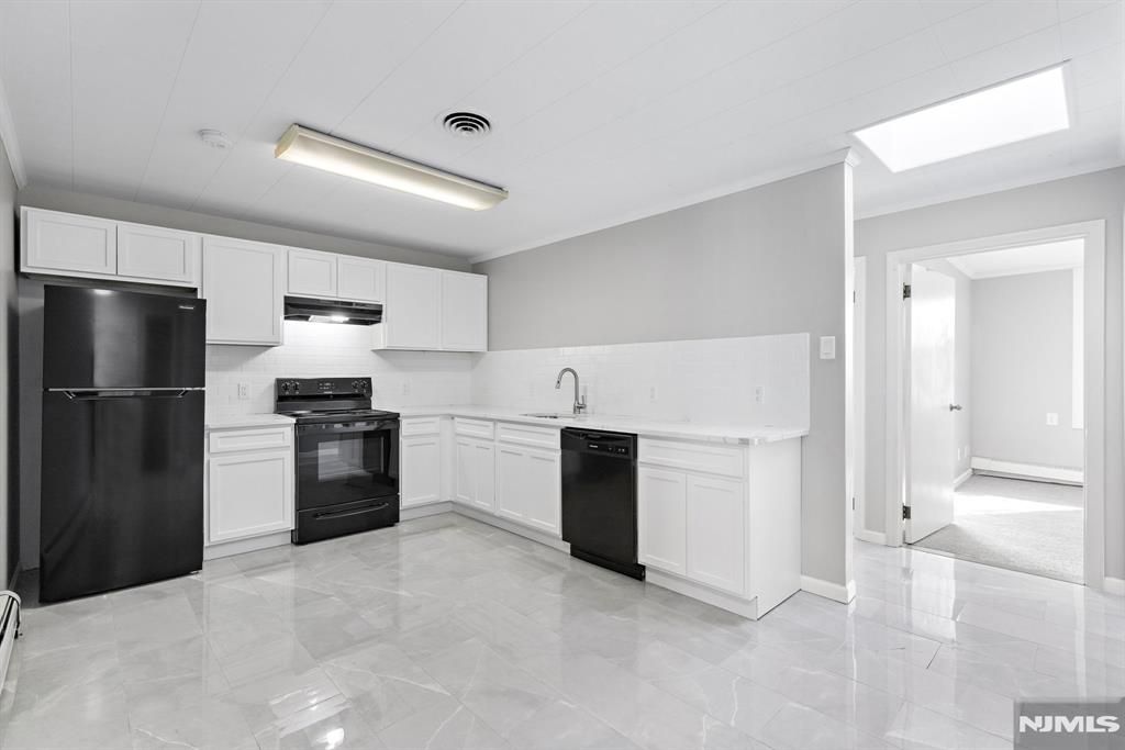 1249 Paterson Plank Road 2, Secaucus, NJ 07094