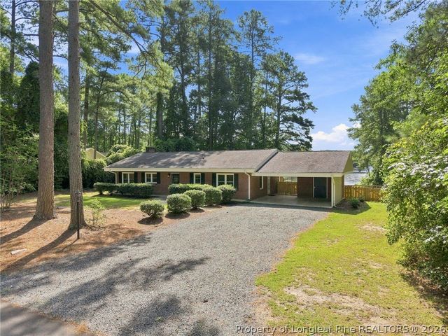 117 Lakeview Drive, Whispering Pines, NC 28327