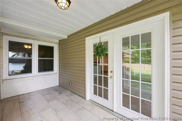 117 Lakeview Drive, Whispering Pines, NC 28327