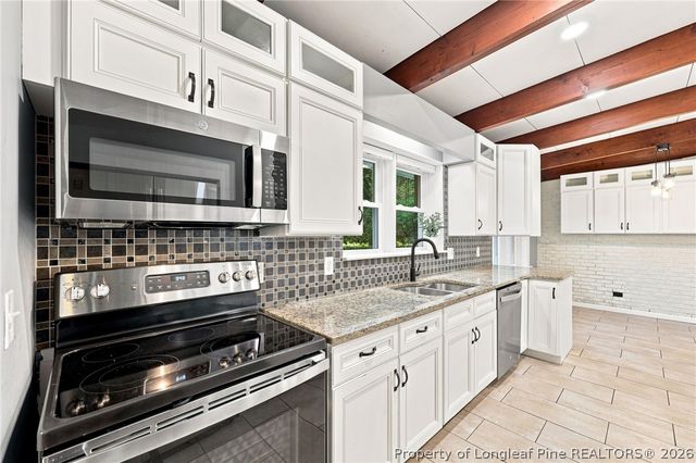 117 Lakeview Drive, Whispering Pines, NC 28327