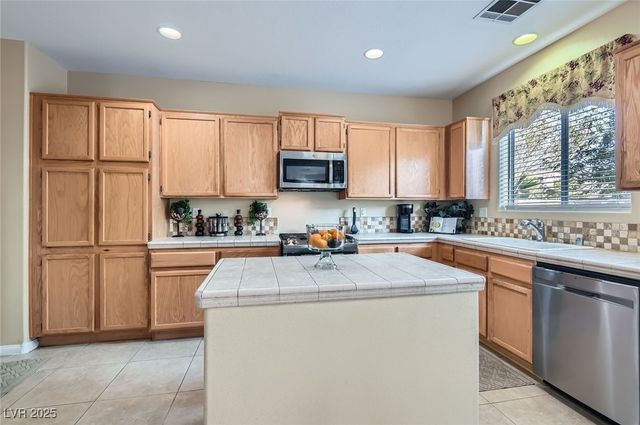 5914 Attavilla Drive, Las Vegas, NV 89141