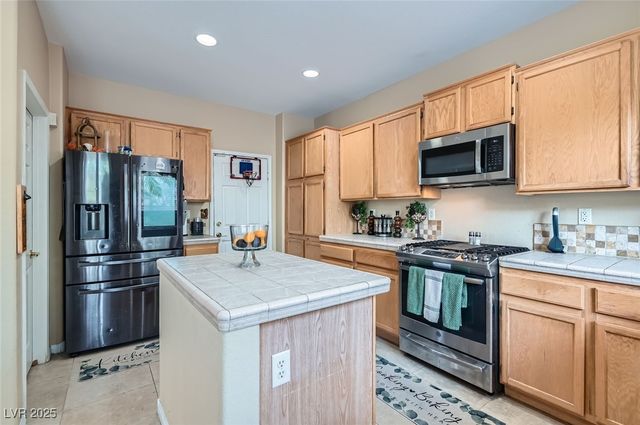 5914 Attavilla Drive, Las Vegas, NV 89141