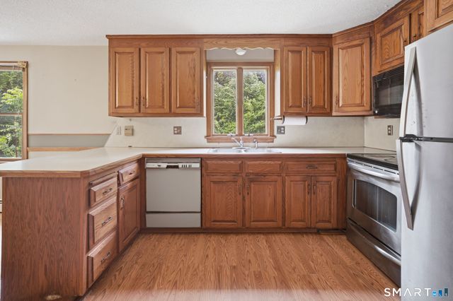 141 Hebron Road, Bolton, CT 06043