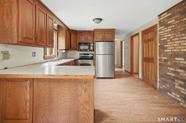 141 Hebron Road, Bolton, CT 06043