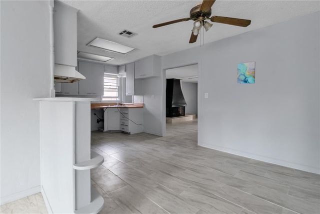 1205 SW 49th Street, Oklahoma City, OK 73109