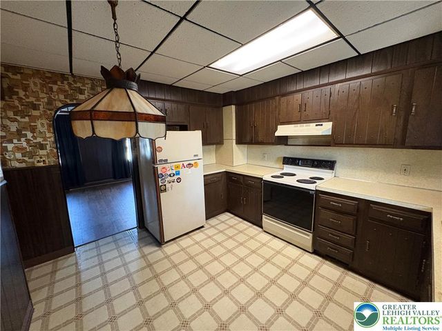 61 West Union Boulevard, Bethlehem City, PA 18018