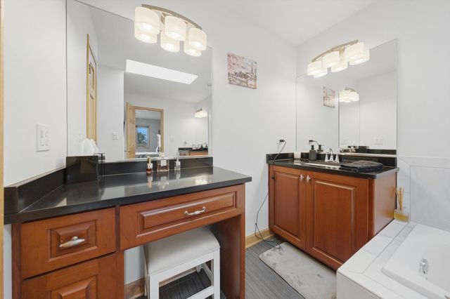 2646 S Hillock Avenue, Chicago, IL 60608