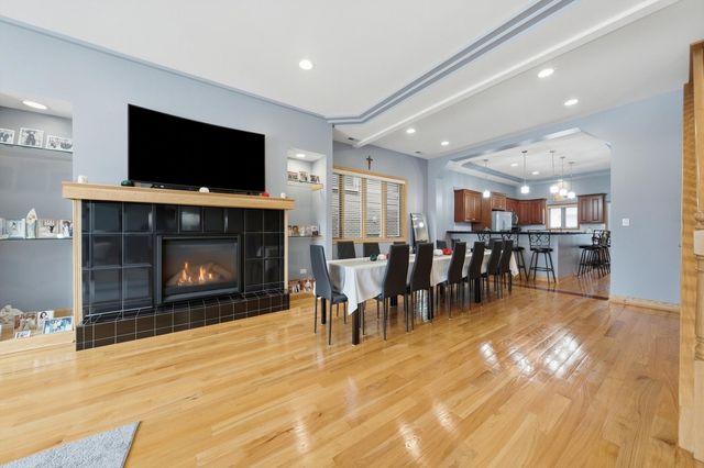 2646 S Hillock Avenue, Chicago, IL 60608
