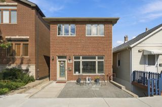 2646 S Hillock Avenue, Chicago, IL 60608