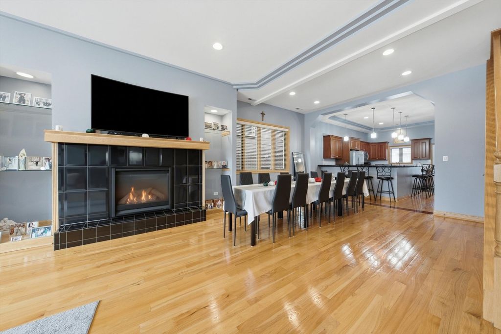 2646 S Hillock Avenue, Chicago, IL 60608 — photo 5