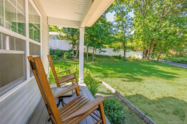 27 Cleveland Avenue, Selden, NY 11784