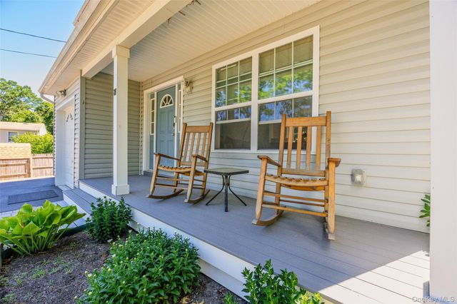 27 Cleveland Avenue, Selden, NY 11784