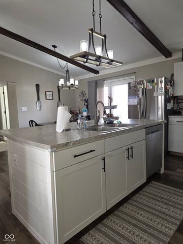 3066 W Old State Rd 252, Flat Rock, IN 47234