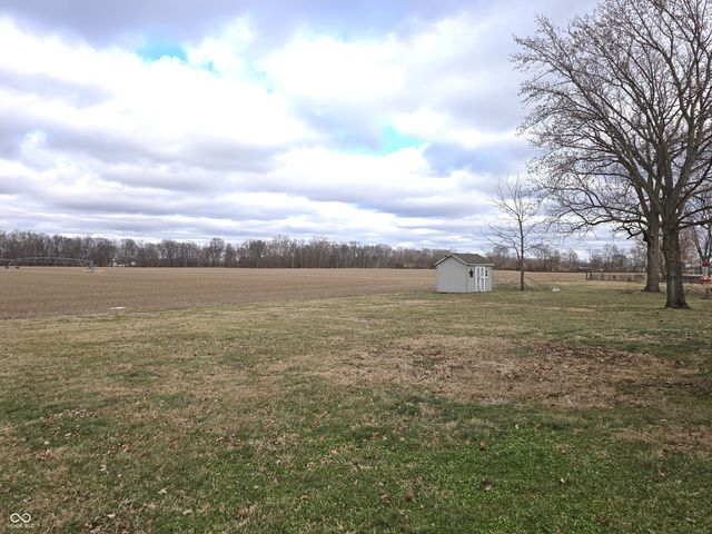 3066 W Old State Rd 252, Flat Rock, IN 47234