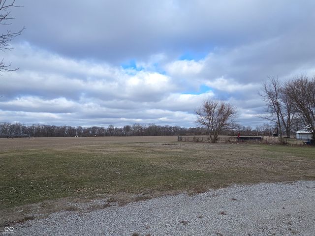 3066 W Old State Rd 252, Flat Rock, IN 47234