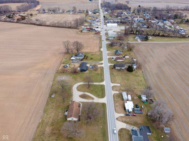 3066 W Old State Rd 252, Flat Rock, IN 47234