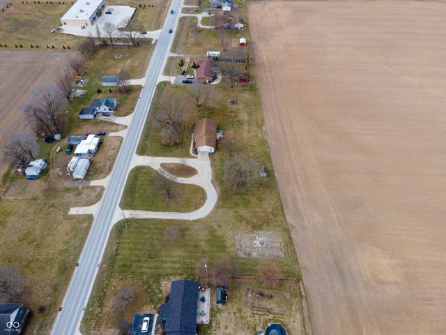 3066 W Old State Rd 252, Flat Rock, IN 47234