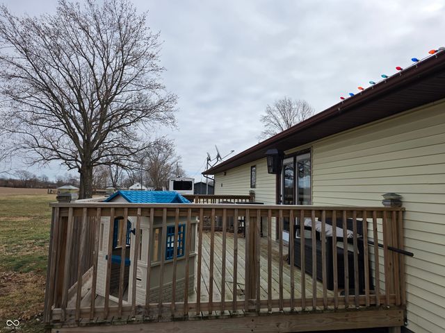 3066 W Old State Rd 252, Flat Rock, IN 47234